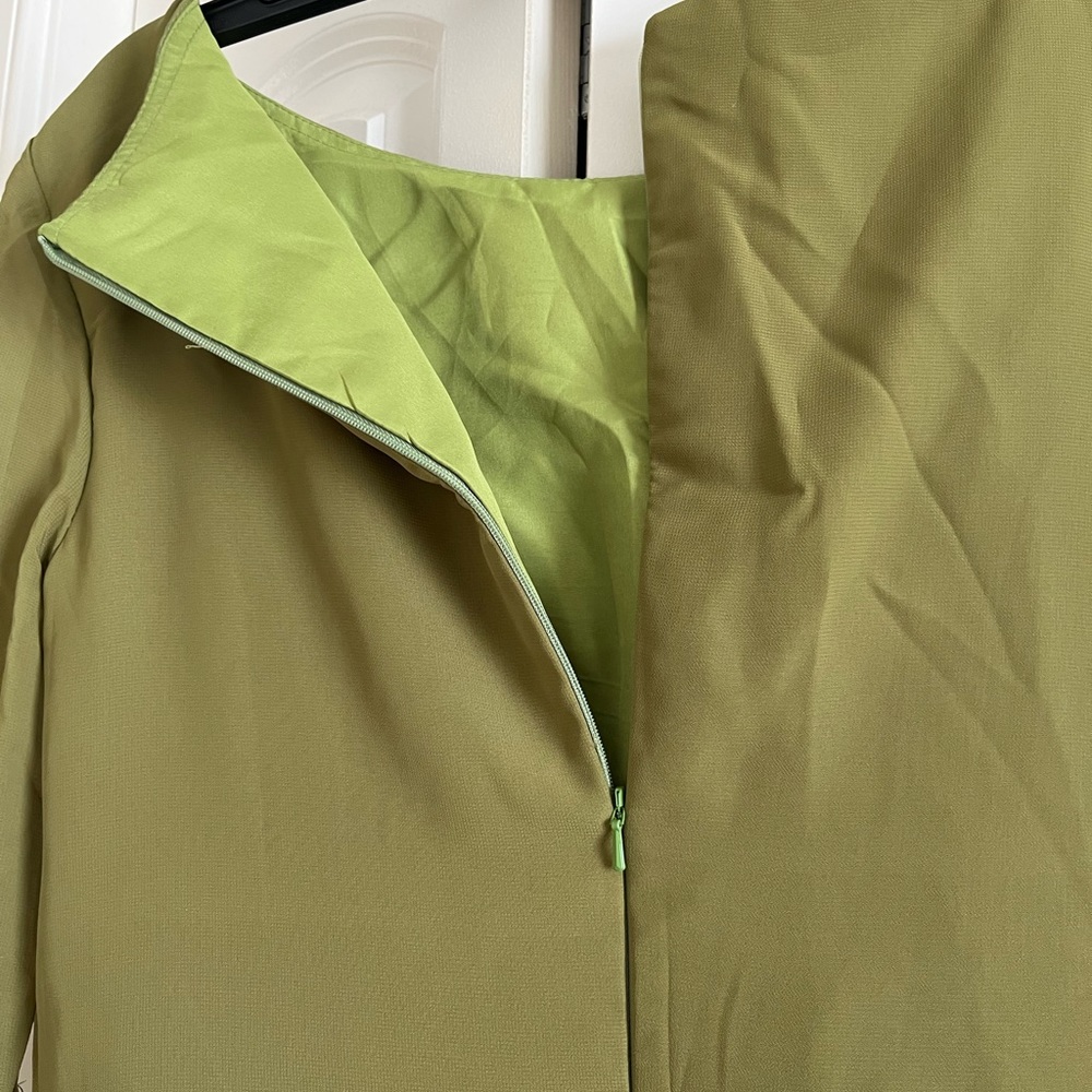 Lanting green dress - Picture 2 of 3